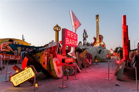 The Neon Museum: Las Vegas's Glowing Cemetery of Vintage Signs!